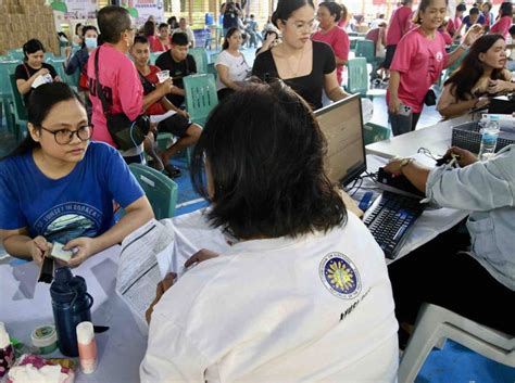 Nearly 694K voters erased as Comelec cleanses list for next polls.